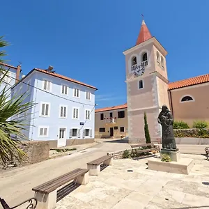 https://hostel-adria.hotelinzadar.com